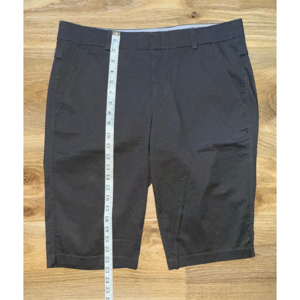 VINCE women's gray Bermuda Shorts - size 12 - OD9 - Picture 6 of 12